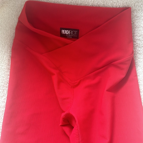 Beach Riot Cara rib legging in Red - Picture 5 of 5